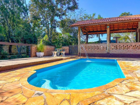 Chacara com piscina e churrasq em Botucatu SP